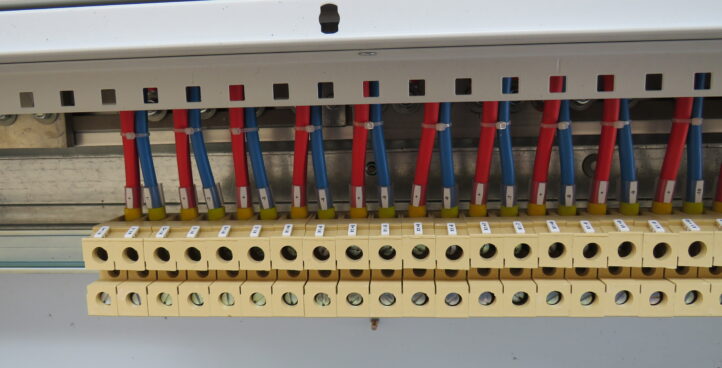 QUADRI ELETTRICI DISTRIBUZIONE IN CORRENTE CONTINUA